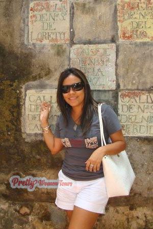 136266 - Maria Age: 44 - Colombia