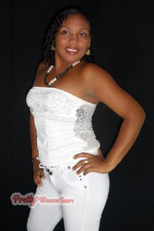137949 - Yiselis Age: 39 - Colombia