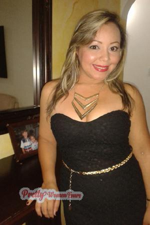 153283 - Jenifer Age: 45 - Colombia