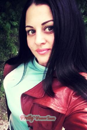 175765 - Alina Age: 30 - Ukraine
