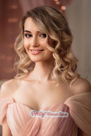 201823 - Anastasia Age: 32 - Ukraine