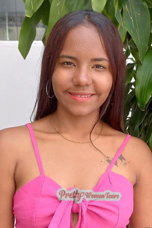 213235 - Natalia Age: 20 - Colombia