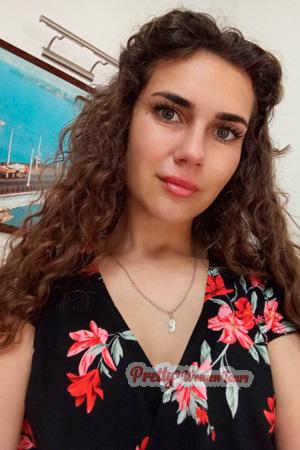 225071 - Olena Age: 25 - Ukraine