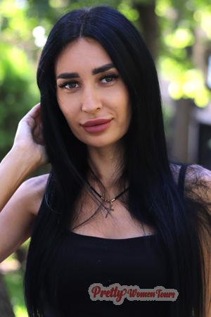 225090 - Iryna Age: 32 - Ukraine