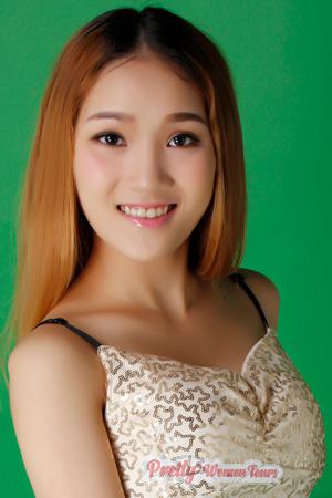 227326 - Fangfang Age: 34 - China