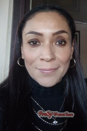 227893 - Oyuky Age: 58 - Costa Rica
