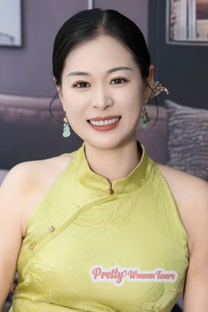 228015 - Miao Age: 41 - China