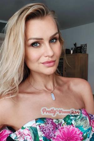 228551 - Agnieszka Iwona Age: 43 - Poland