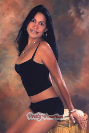 67331 - Elsa Age: 34 - Colombia