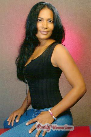 90262 - Claudia Age: 50 - Colombia